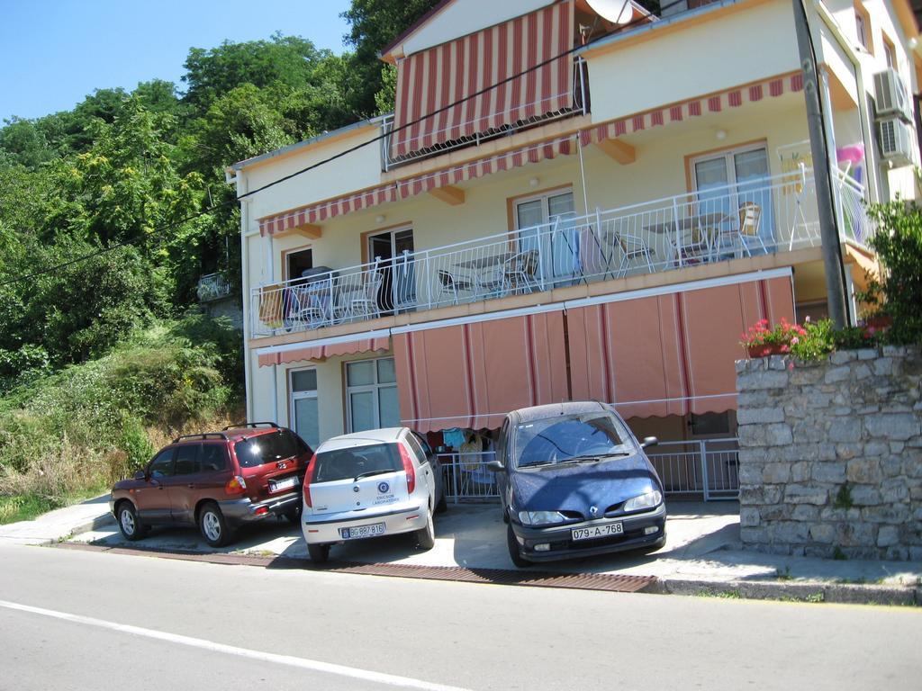Apartments Olga Τίβατ Εξωτερικό φωτογραφία